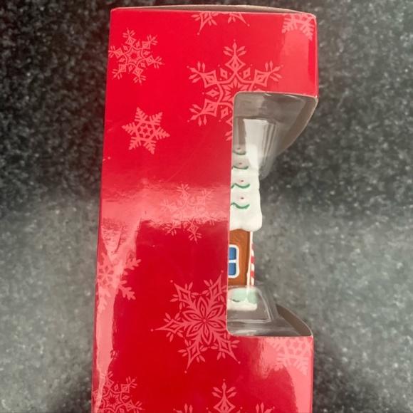 💋4/20 NIB Hallmark 2016 New Home Christmas Ornament collectable - Picture 4 of 8